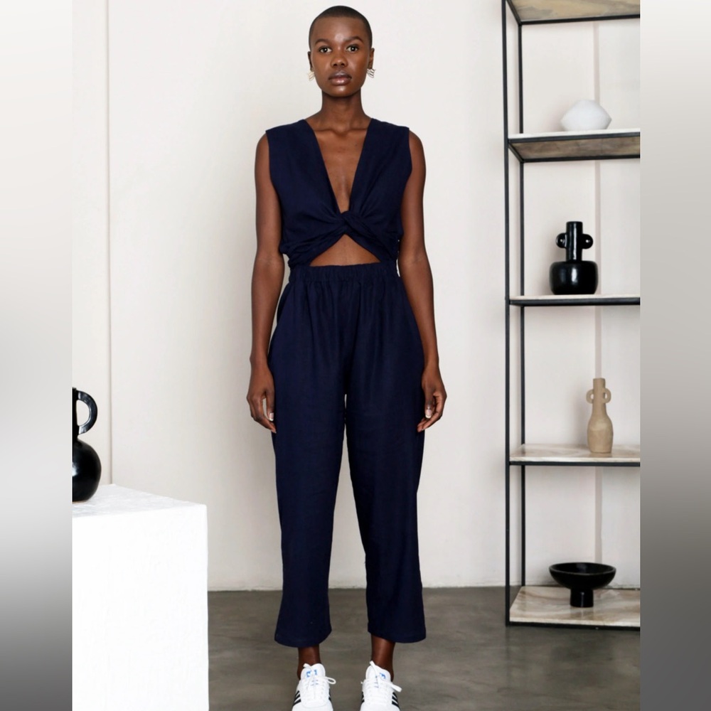 SELFI Elegant Black Knot-Front Jumpsuit